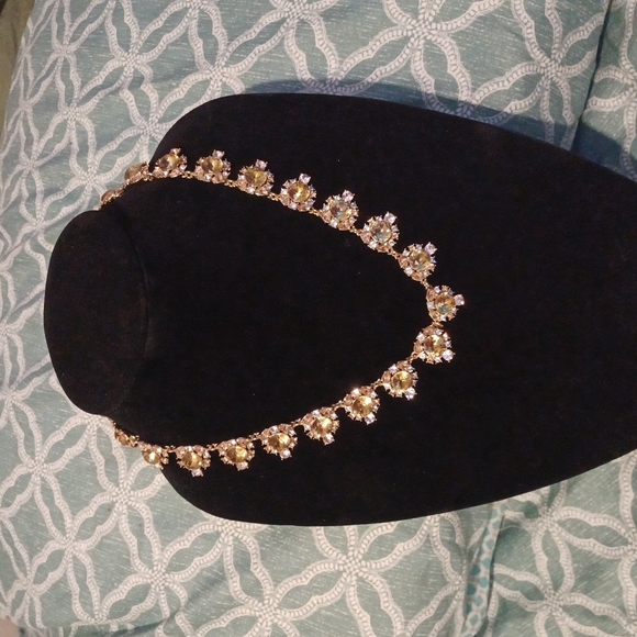 Jewelry - Necklace